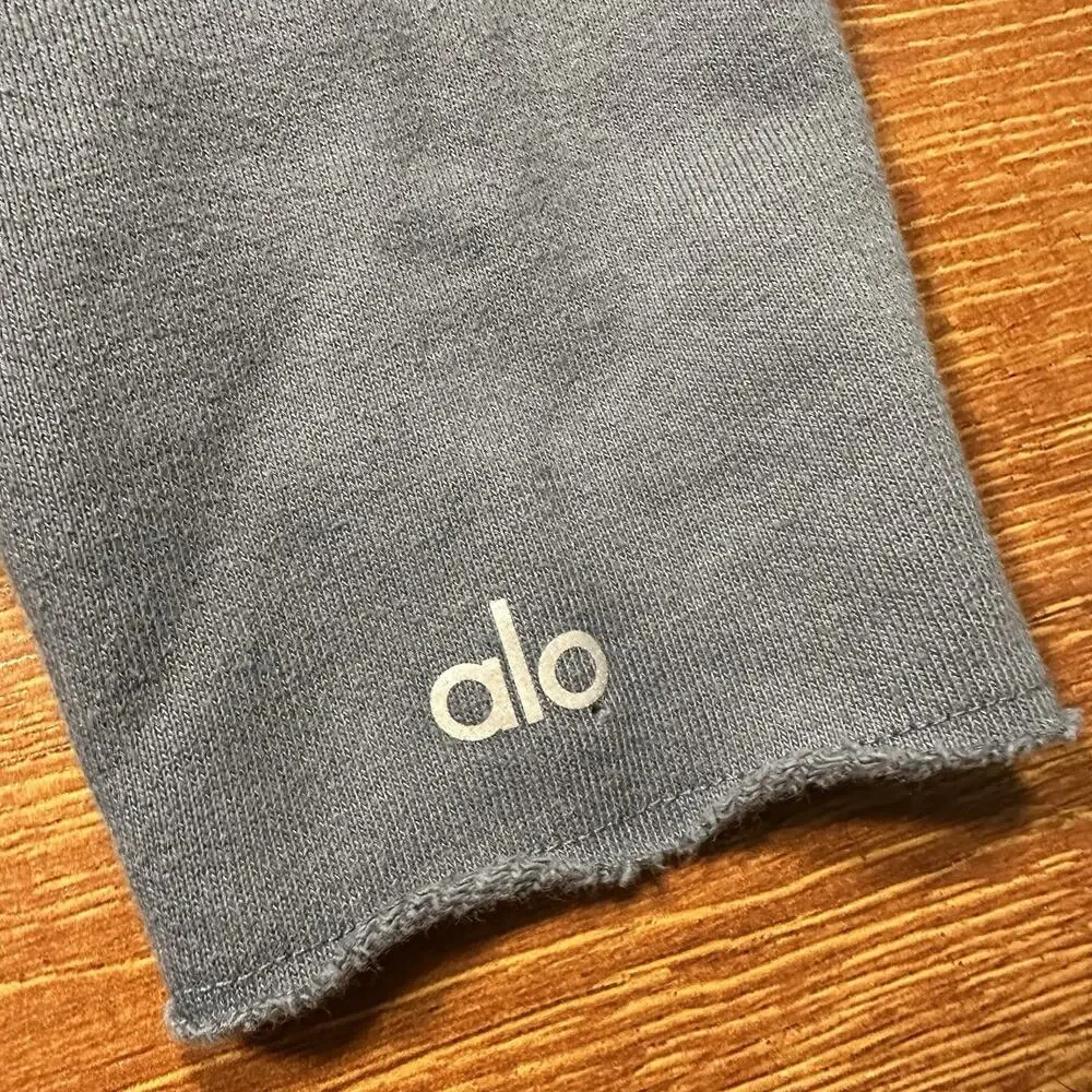 ALO Yoga quality sweater